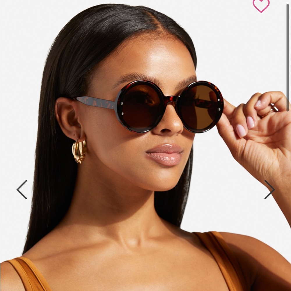 Oversize Round Sunglasses in Tortoise